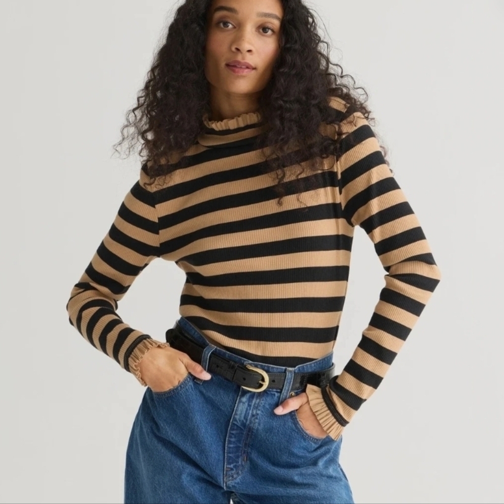 J. Crew Vintage Rib Ruffle Mockneck Tee SZ LARGE